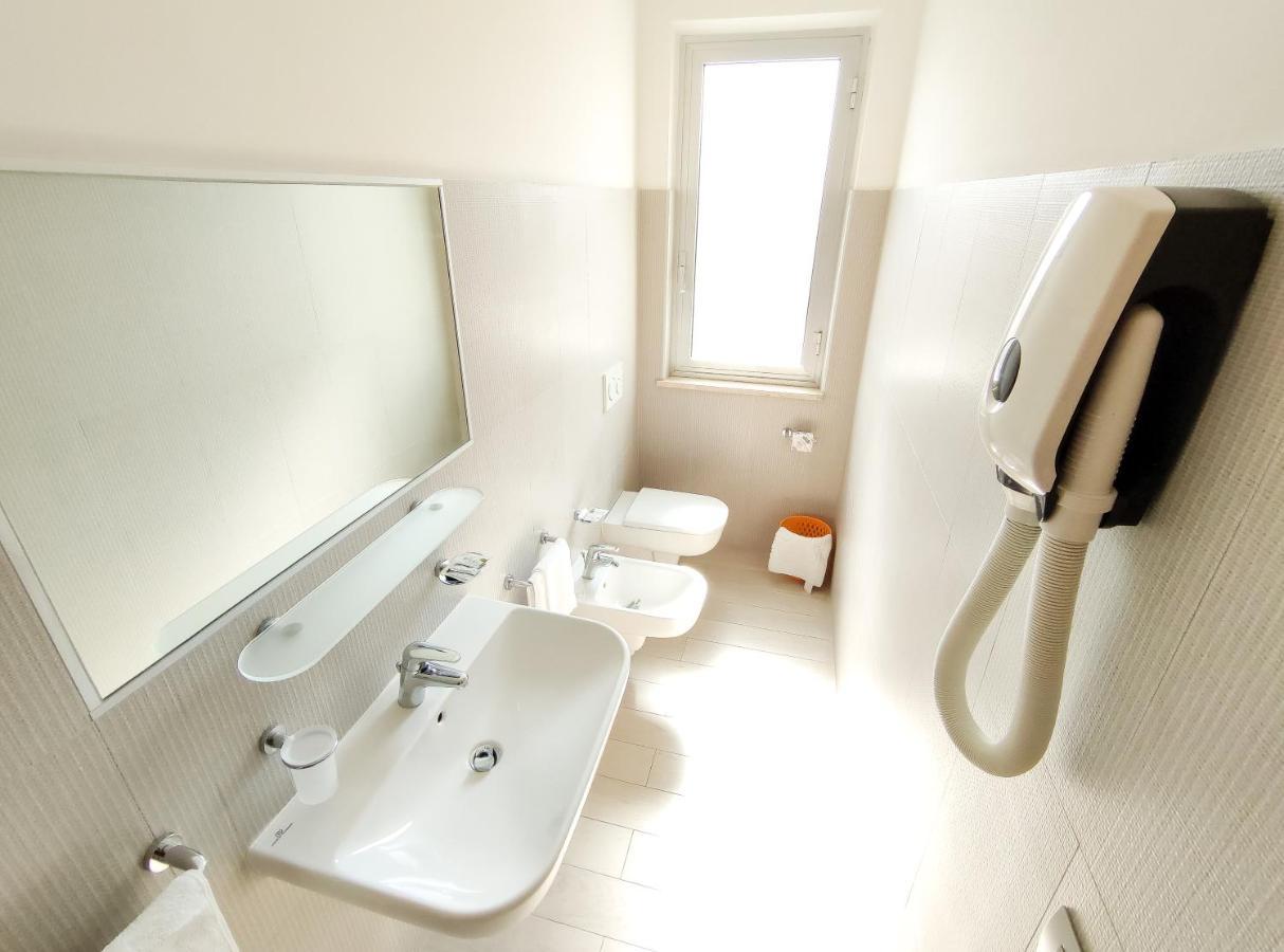 Hotel Capitano Tortoreto Εξωτερικό φωτογραφία